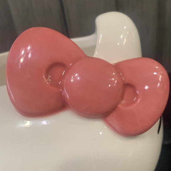 New Hello Kitty + Blue Sky Clayworks Pink Bow Apple Blossom Ceramic Candle - Picture 2 of 8